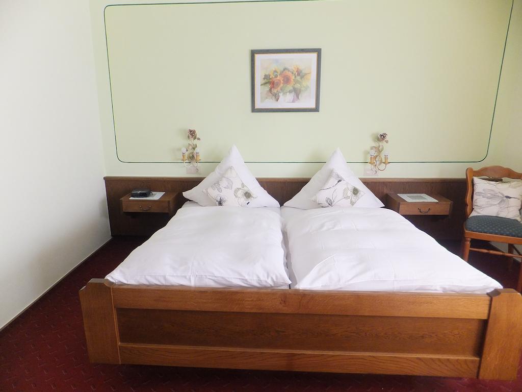 Weinhotel Hubertus Garni Klotten Rum bild
