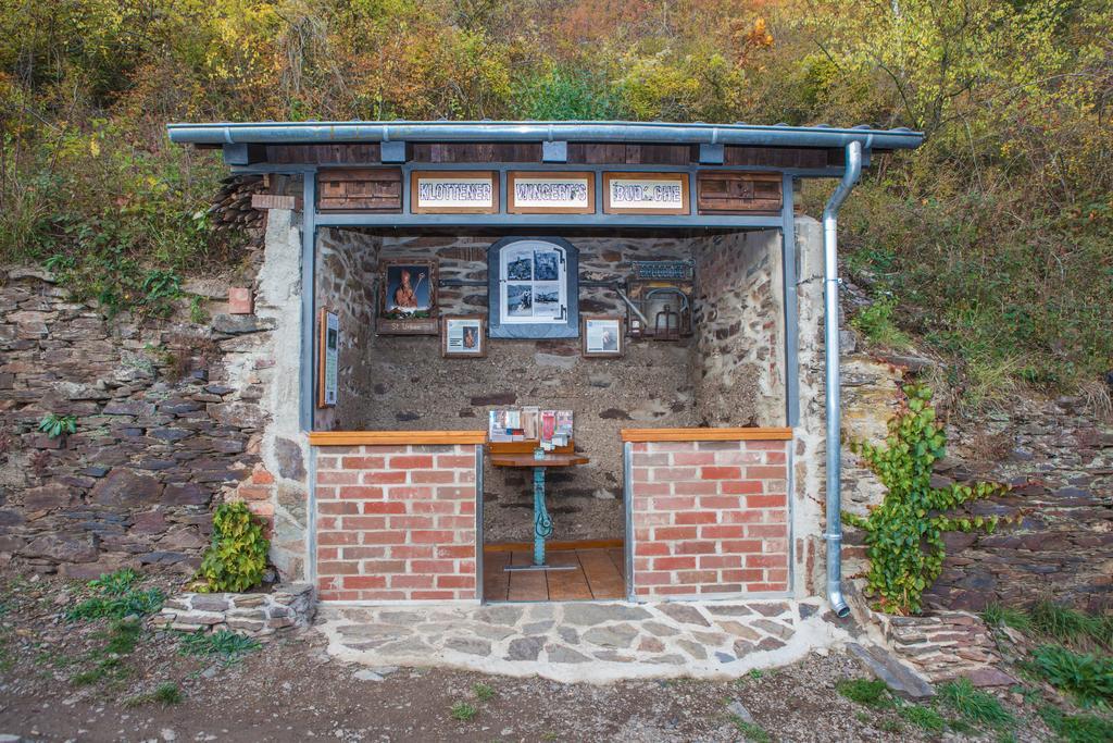 Weinhotel Hubertus Garni Klotten Exteriör bild