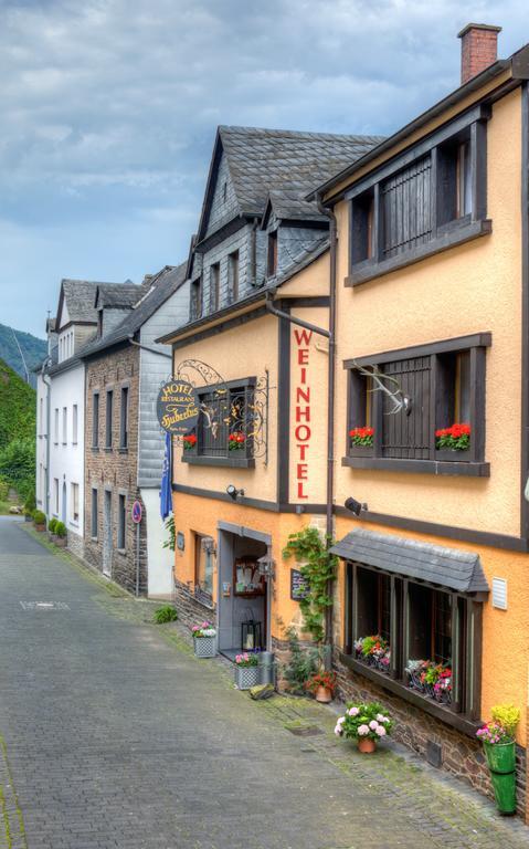 Weinhotel Hubertus Garni Klotten Exteriör bild