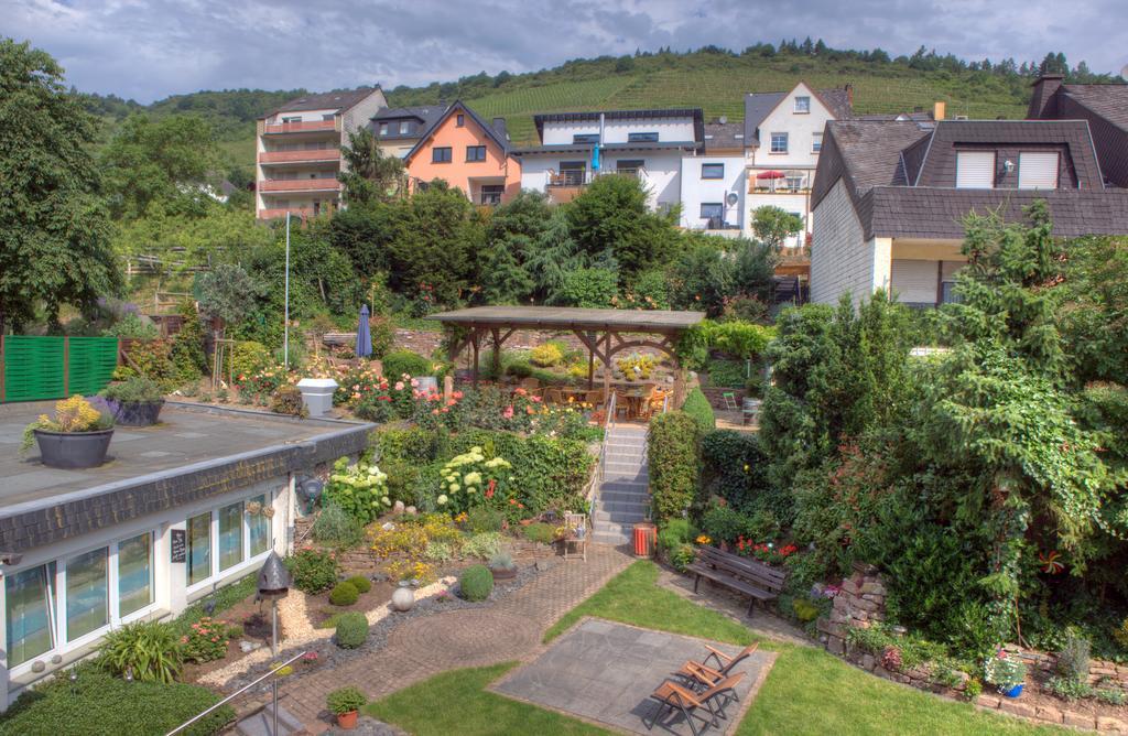 Weinhotel Hubertus Garni Klotten Exteriör bild