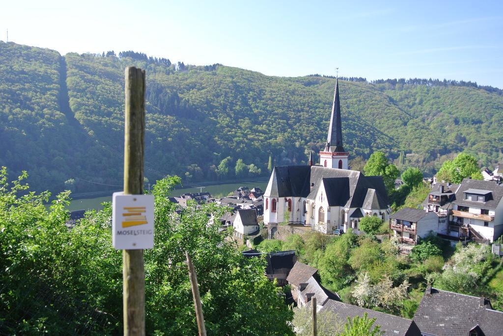 Weinhotel Hubertus Garni Klotten Exteriör bild
